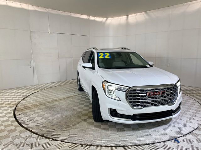 Used 2022 GMC Terrain Denali w/ LPO, Floor Liner Package AWD/4WD image 1