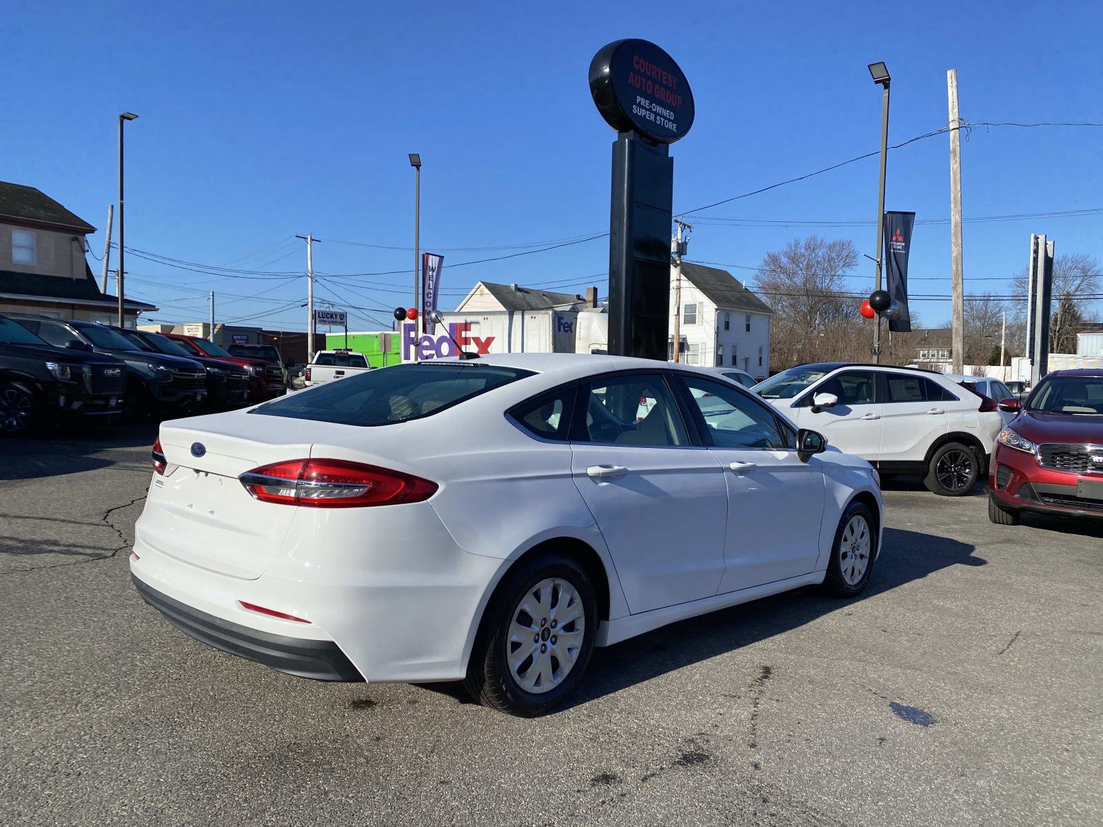 Used 2019 Ford Fusion S image 5