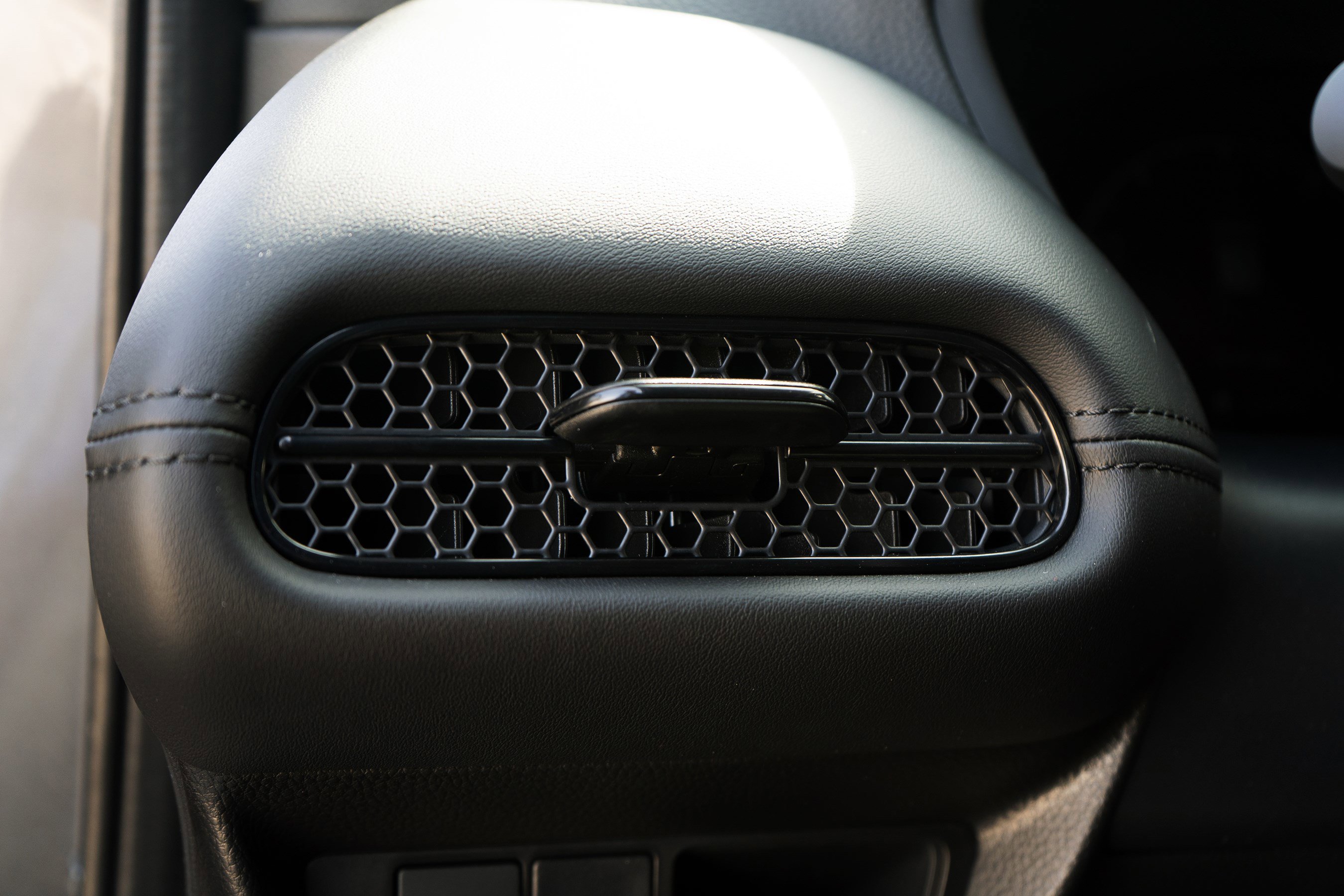 Certified 2026 Honda HR-V LX image 40