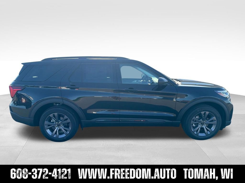 New 2026 Ford Explorer Active w/ Active Comfort Package AWD/4WD image 7