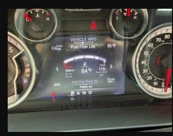 Used 2016 RAM 2500 Laramie w/ Snow Chief Group AWD/4WD image 4