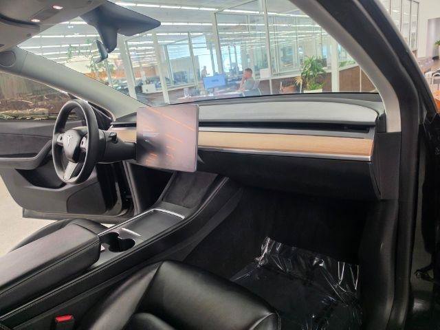 Used 2021 Tesla Model Y Long Range AWD/4WD image 9