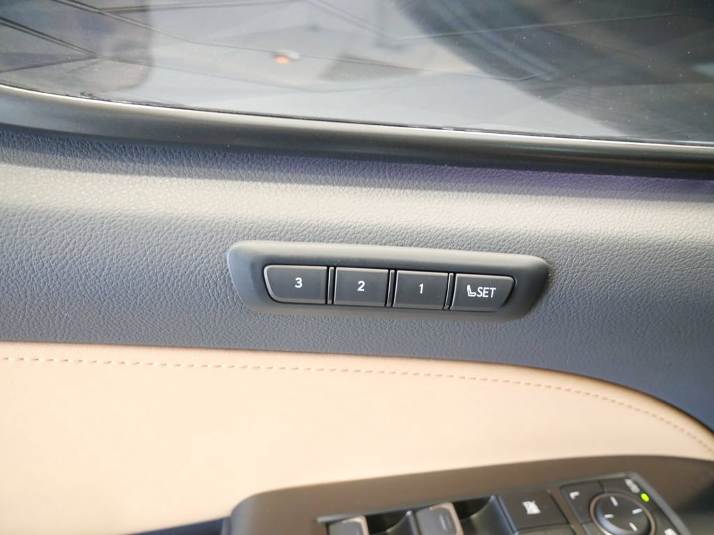 Used 2024 Lexus NX 350 AWD image 36