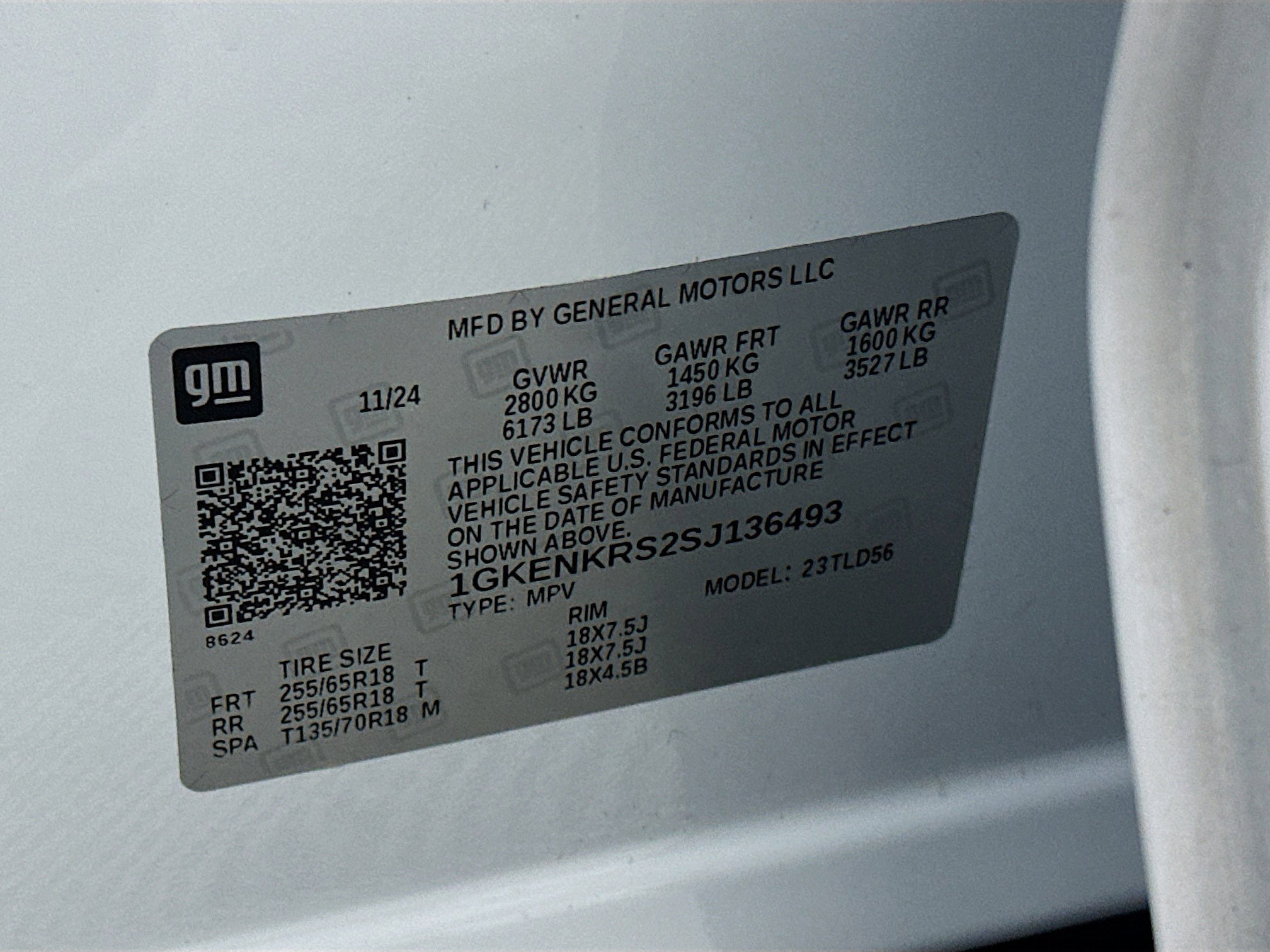 Used 2025 GMC Acadia Elevation image 12