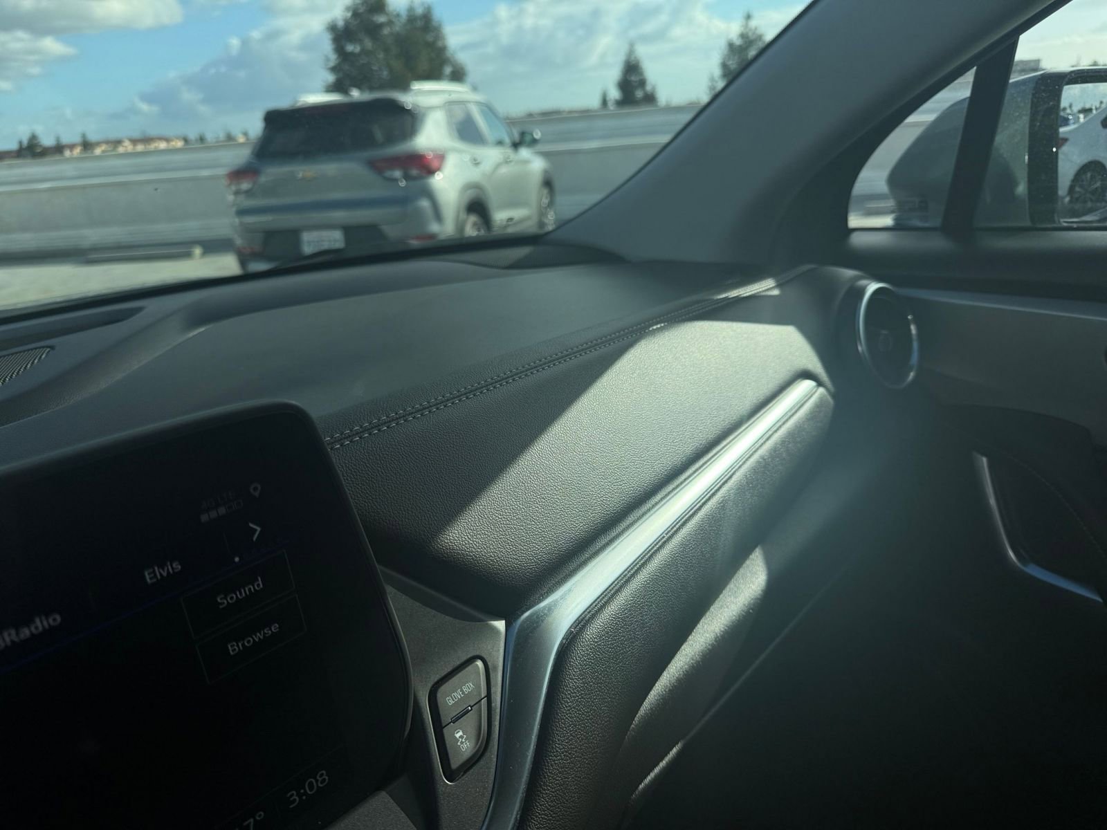 Used 2025 Chevrolet Blazer LT image 36