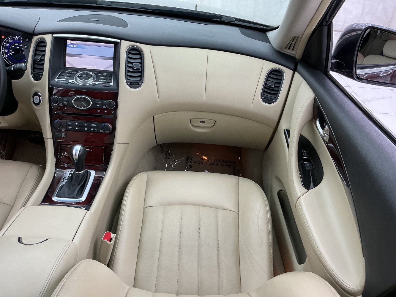 Used 2016 INFINITI QX50 AWD w/ Premium Package image 29