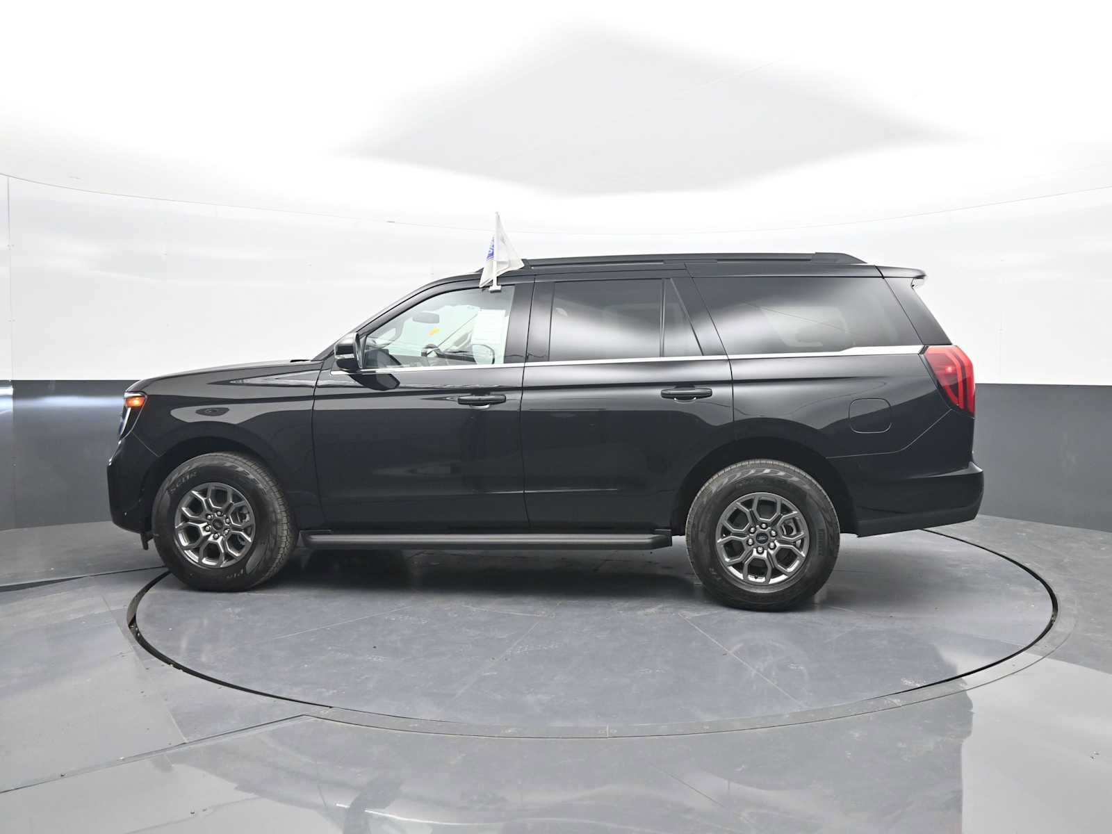 New 2026 Ford Expedition Active AWD/4WD image 5