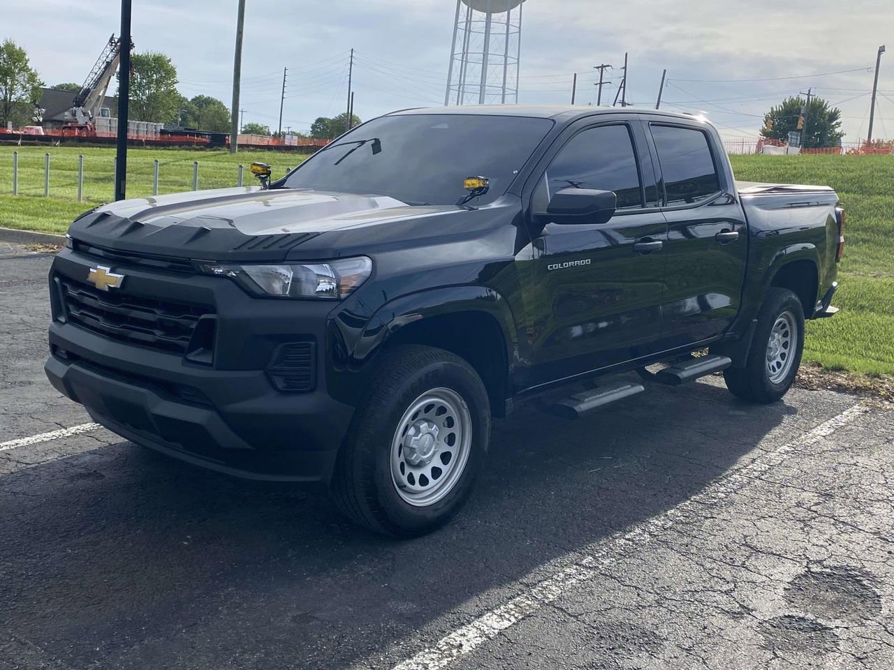 Used 2025 Chevrolet Colorado W/T w/ Advanced Trailering Package image 3