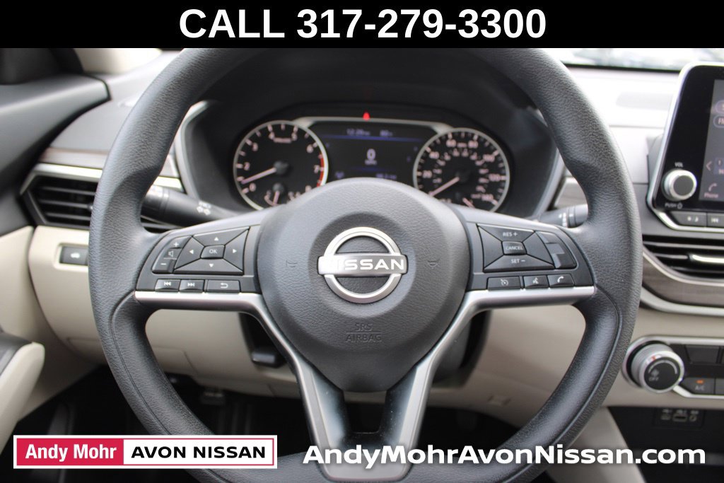 Used 2025 Nissan Altima 2.5 SV FWD image 27