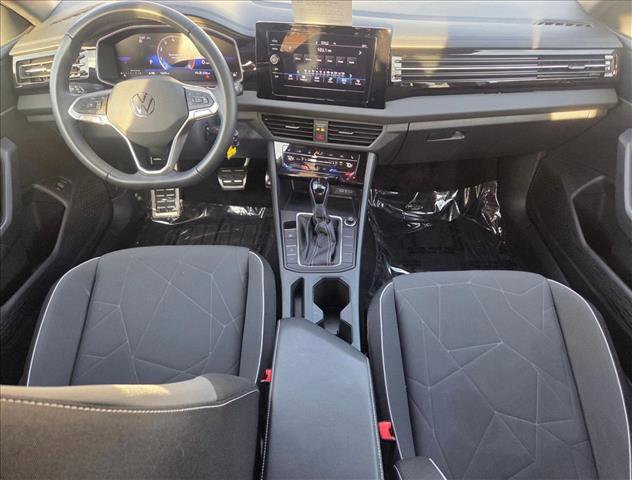 Certified 2025 Volkswagen Jetta Sport image 16