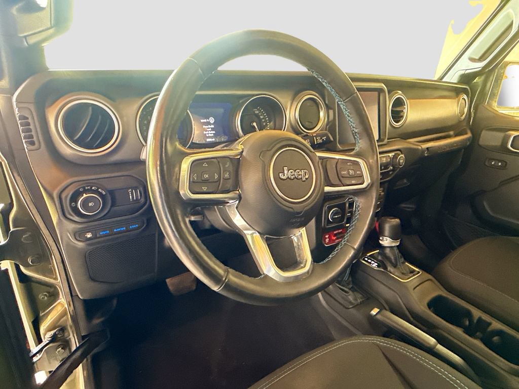 Used 2023 Jeep Wrangler Unlimited Rubicon 4xe w/ Cold Weather Group AWD/4WD image 12