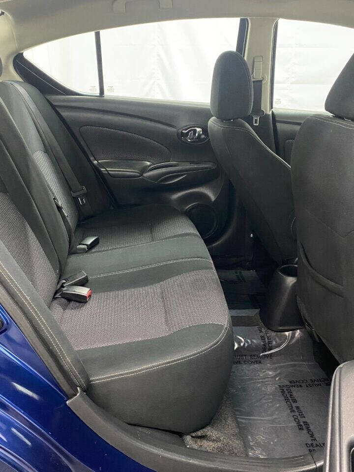 Used 2018 Nissan Versa SV image 12