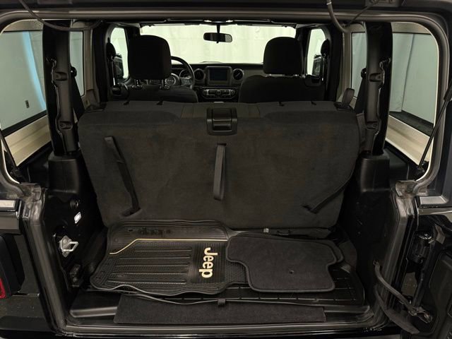Used 2021 Jeep Wrangler Sport S image 7