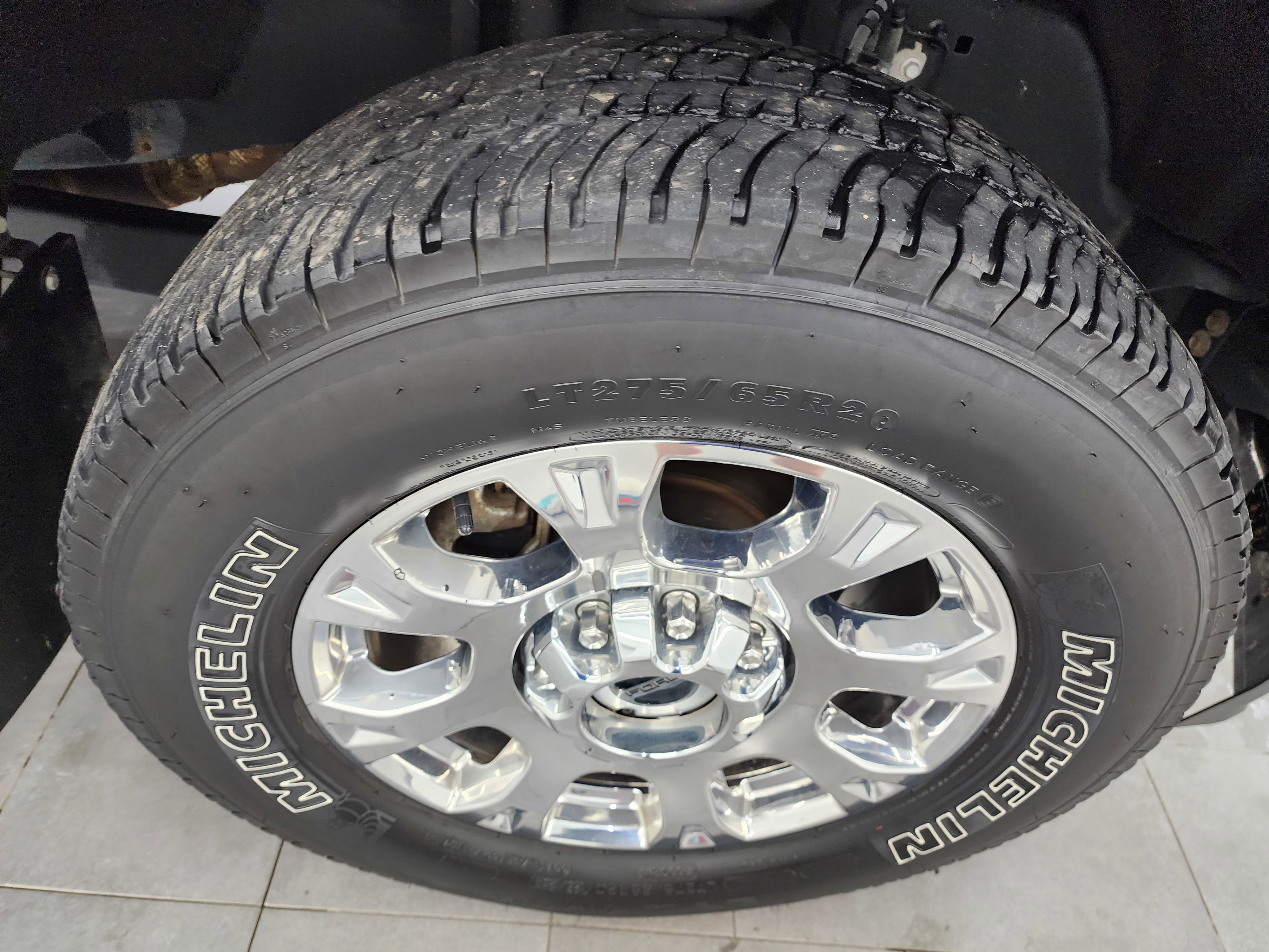 Used 2021 Ford F250 Lariat w/ Chrome Package image 3