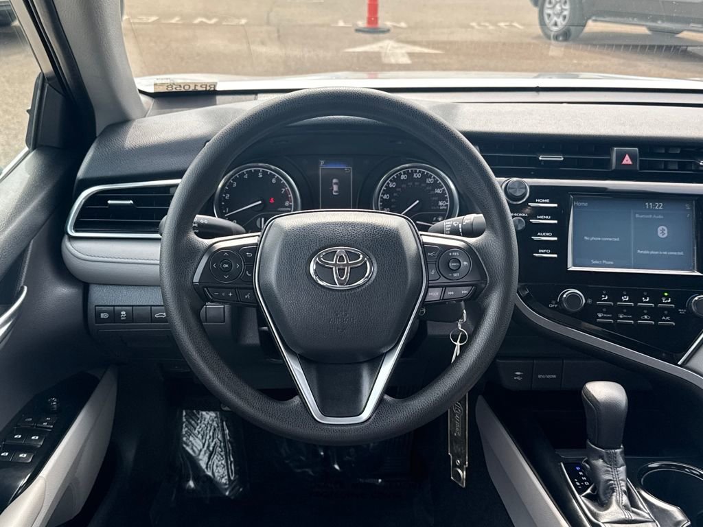 Used 2018 Toyota Camry LE image 12