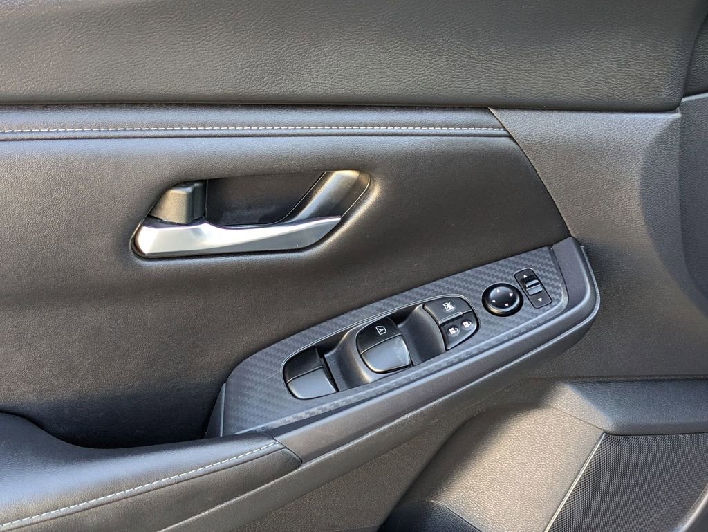 Used 2024 Nissan Sentra SV image 13