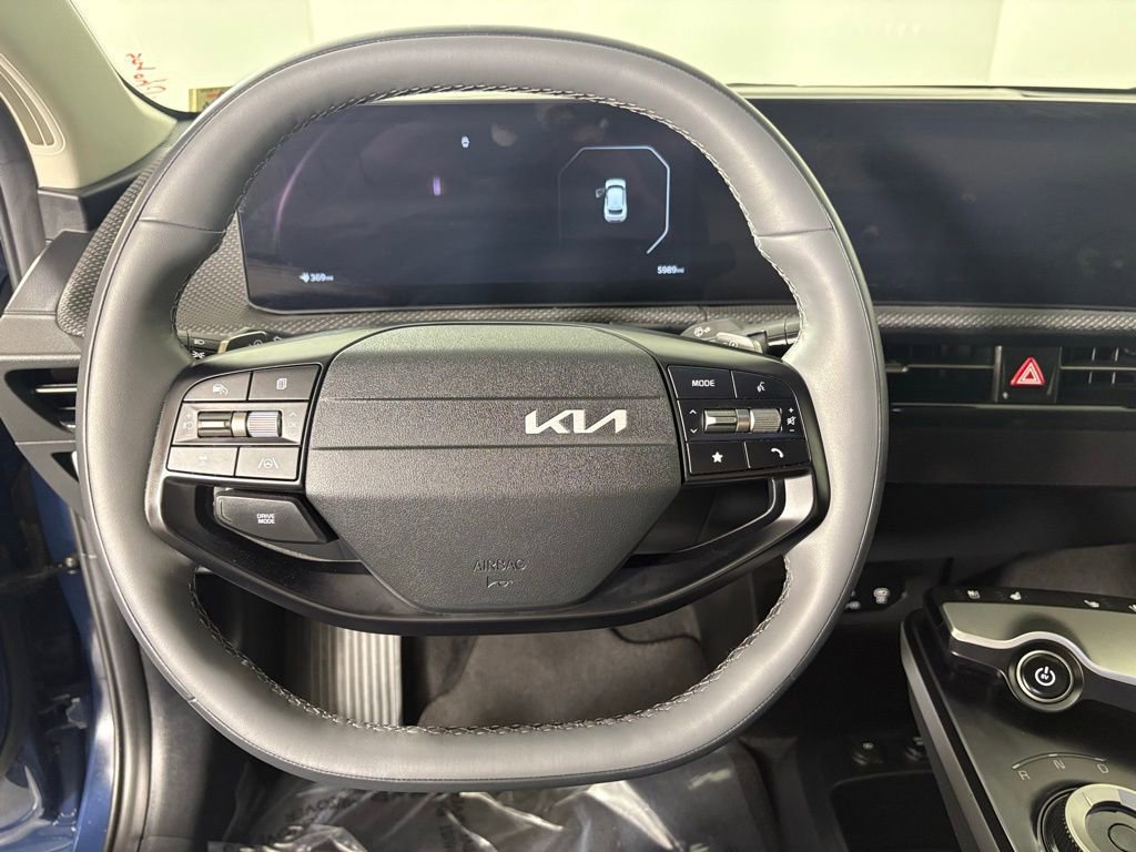 Used 2025 Kia EV6 Wind image 22