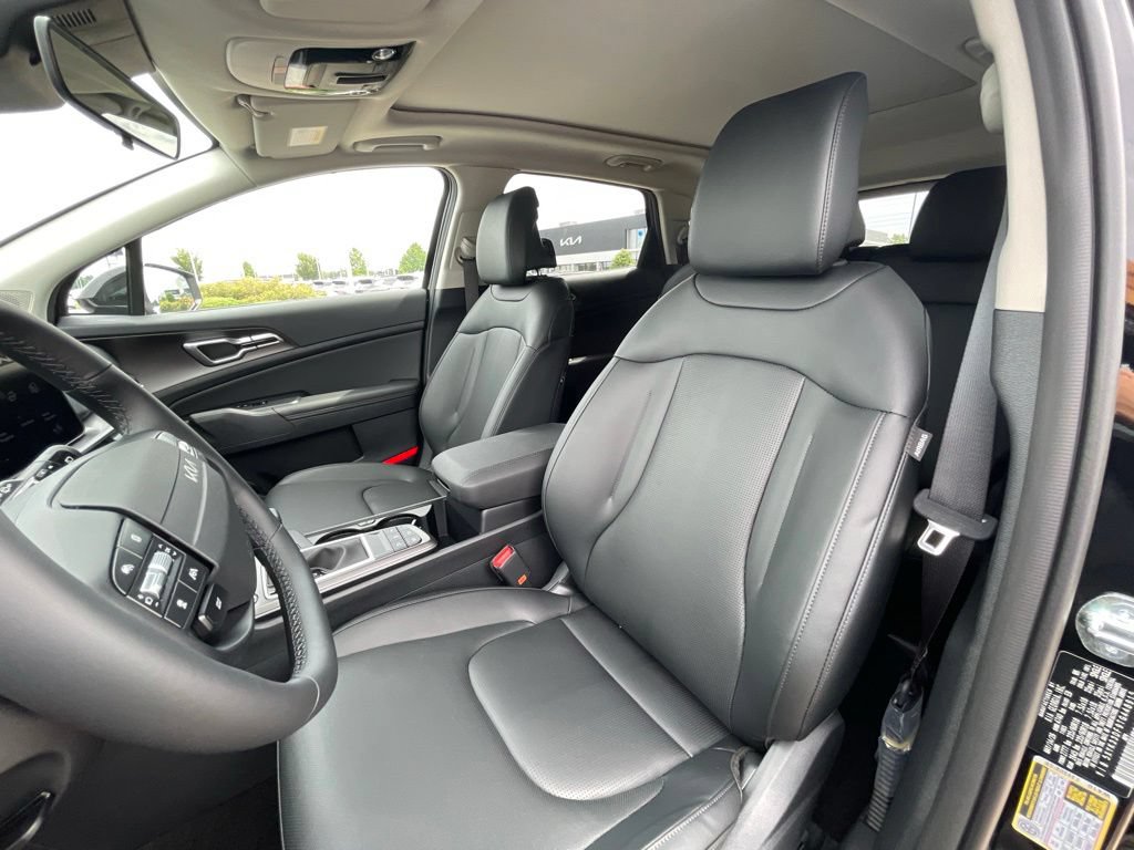 New 2026 Kia Sportage EX w/ EX Panorama Roof Package FWD image 22