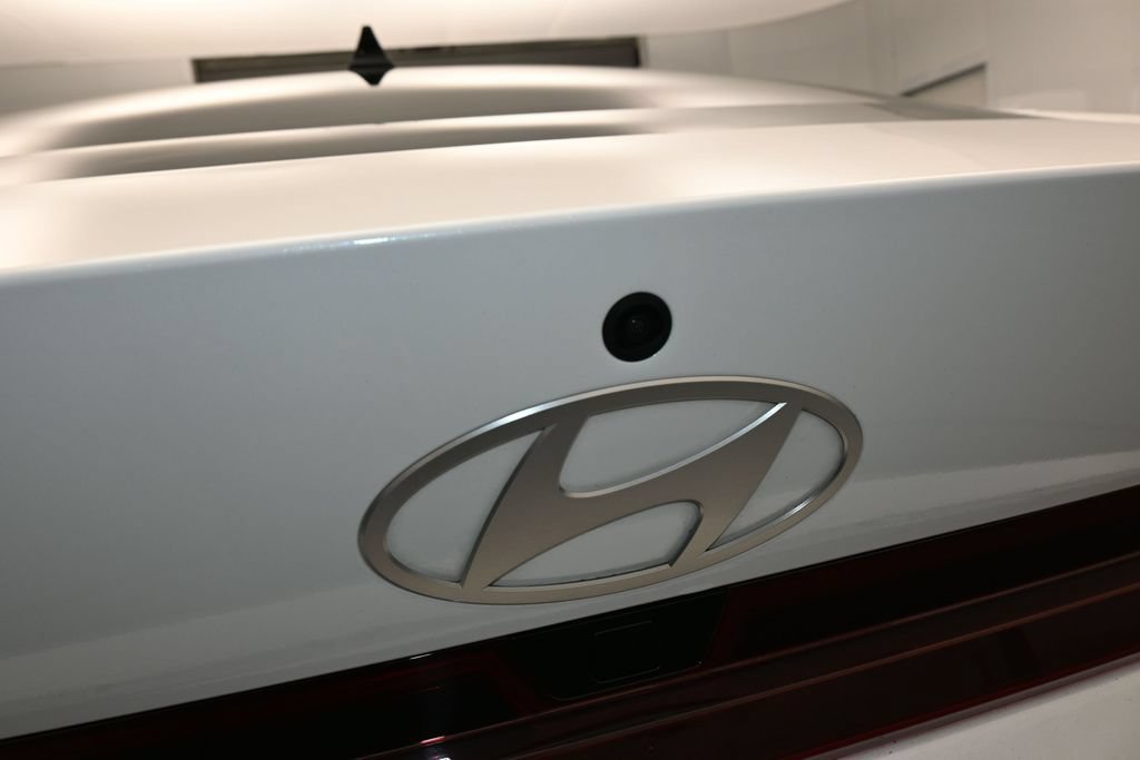 Used 2024 Hyundai Elantra SEL FWD image 40