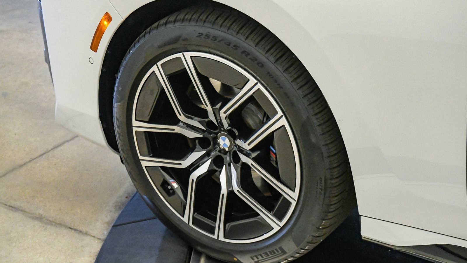 Certified 2023 BMW 740i w/ Parking Assistance Package RWD image 10