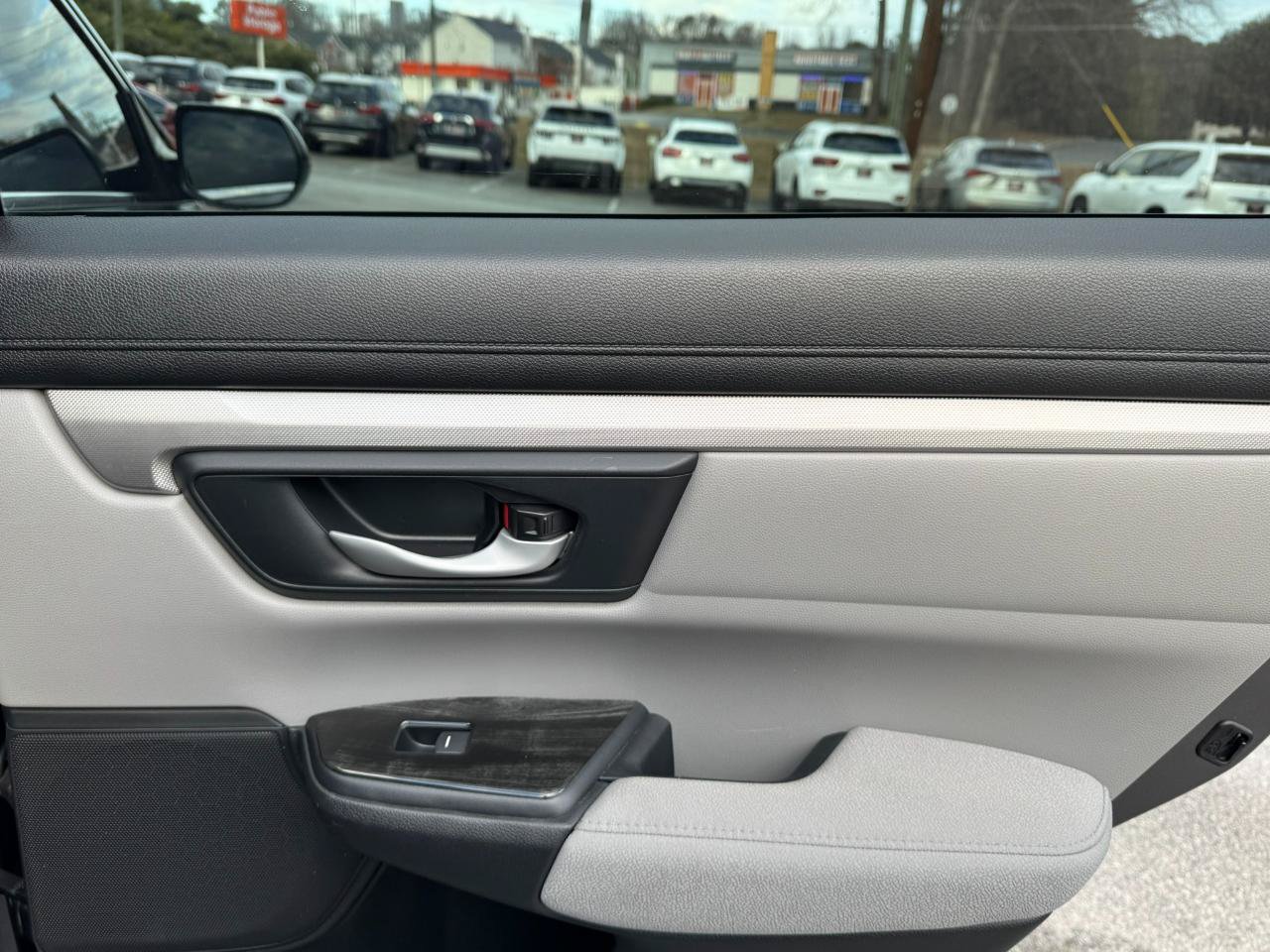 Used 2017 Honda CR-V LX image 22