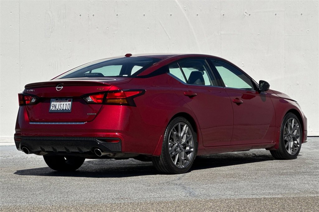 Certified 2023 Nissan Altima 2.0 SR image 4