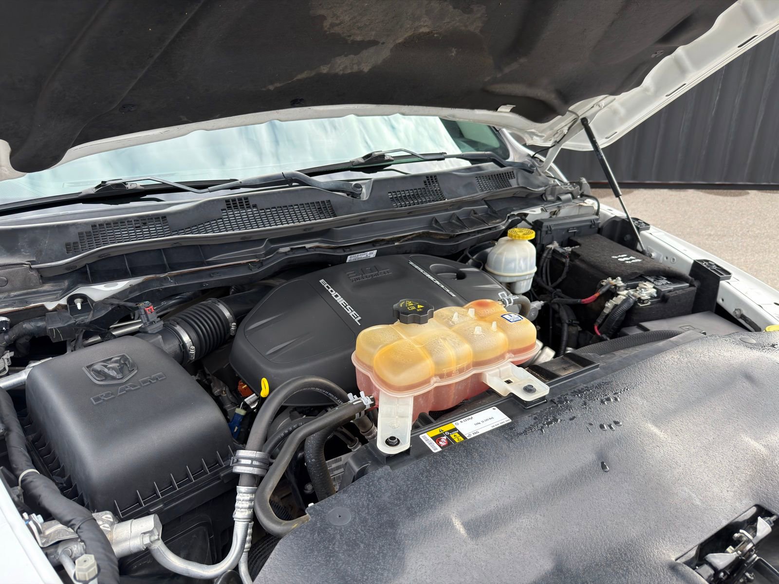 Used 2018 RAM 1500 Laramie image 37