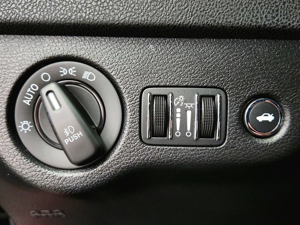 Used 2021 Dodge Charger R/T RWD image 18