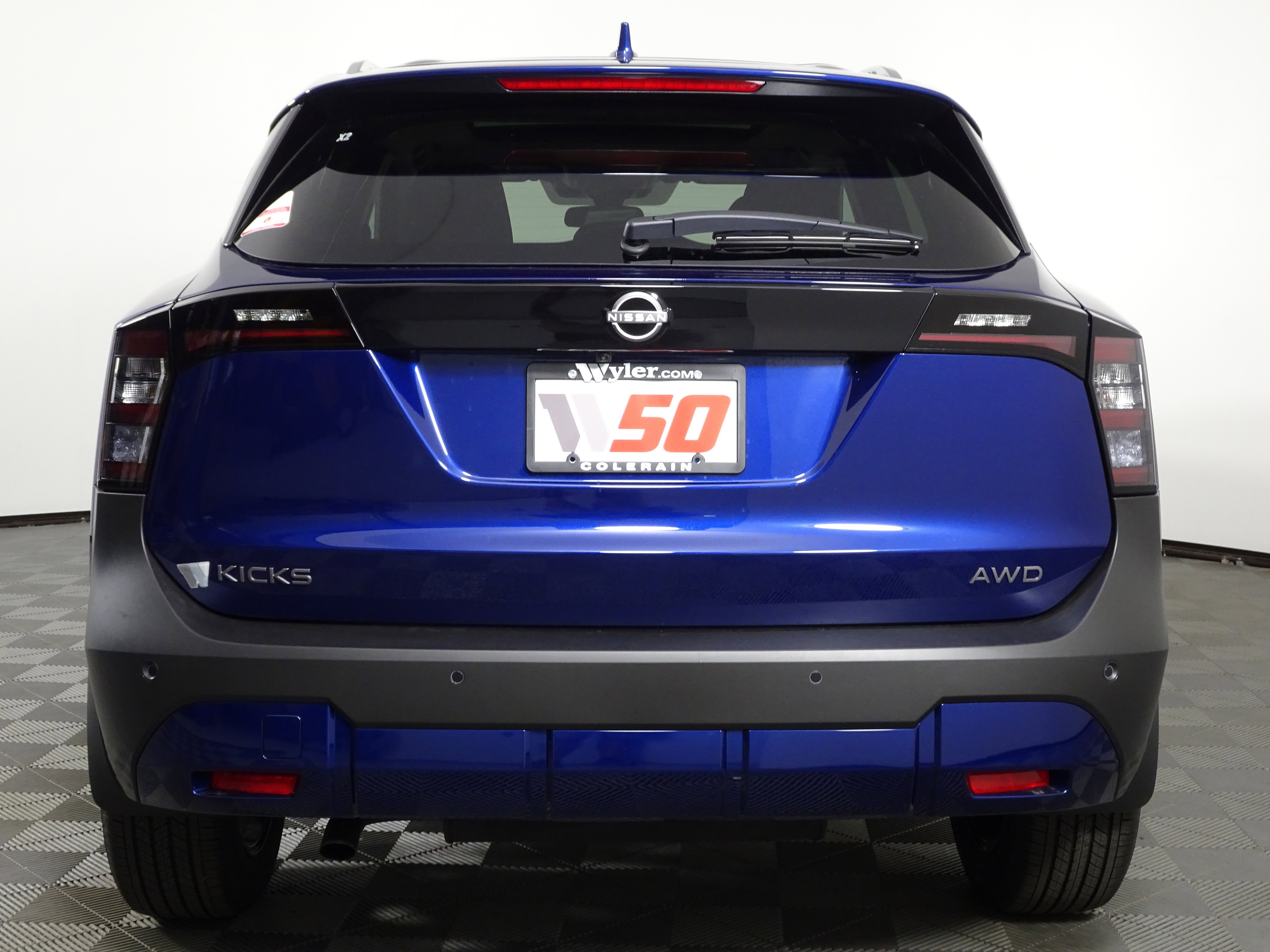 New 2025 Nissan Kicks SV w/ SV Premium Package image 18