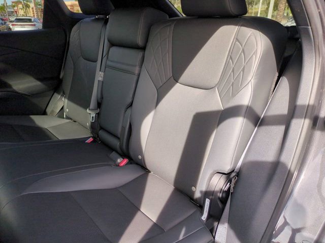 Used 2025 Lexus RX 350h w/ Convenience Package image 27