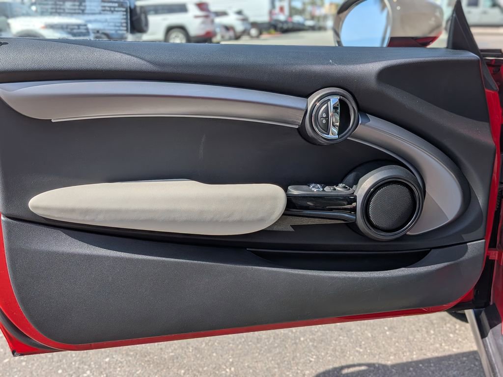 Used 2023 MINI Cooper S w/ Signature Upholstery Package image 22