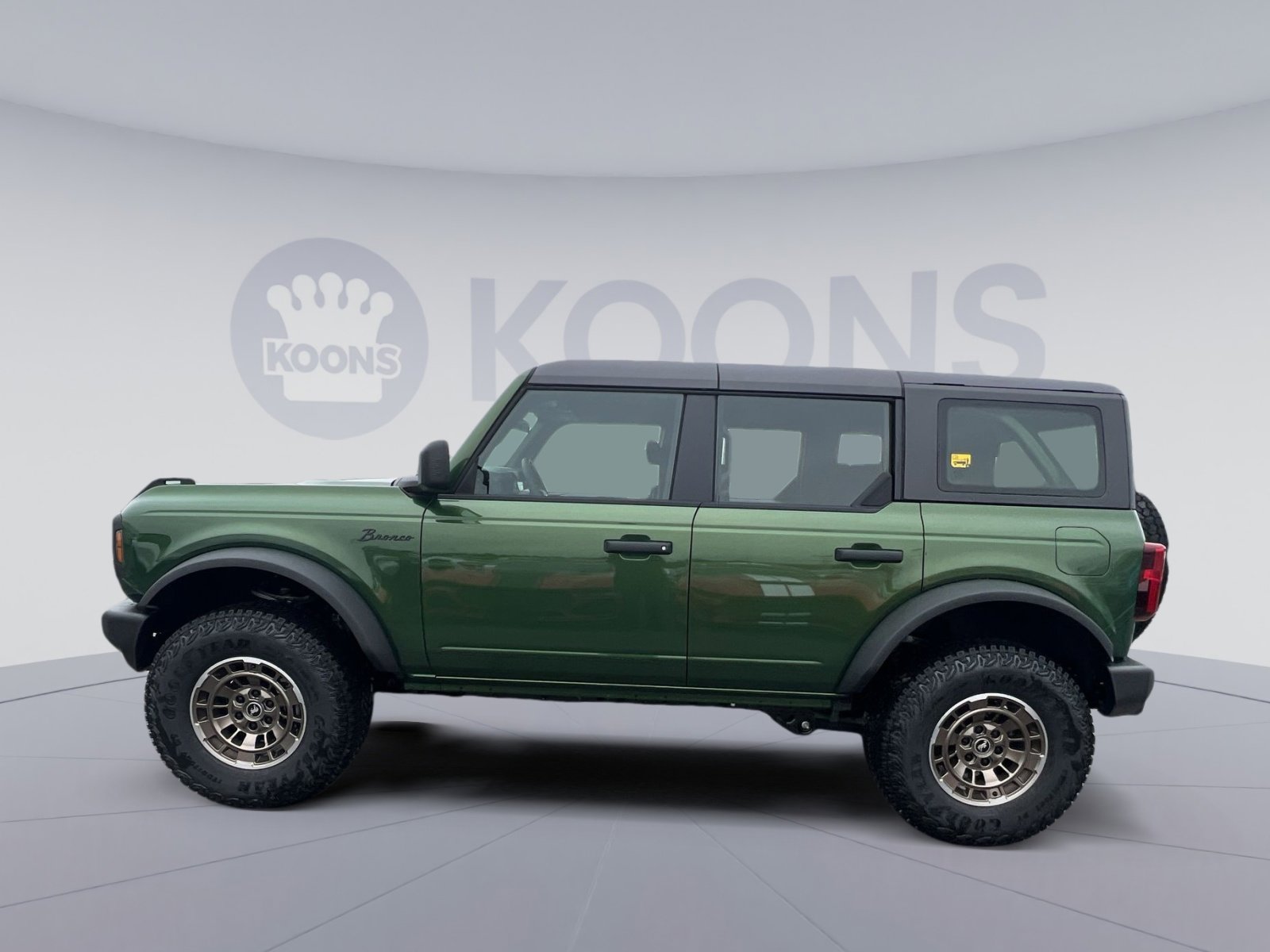 New 2025 Ford Bronco 4-Door AWD/4WD image 2