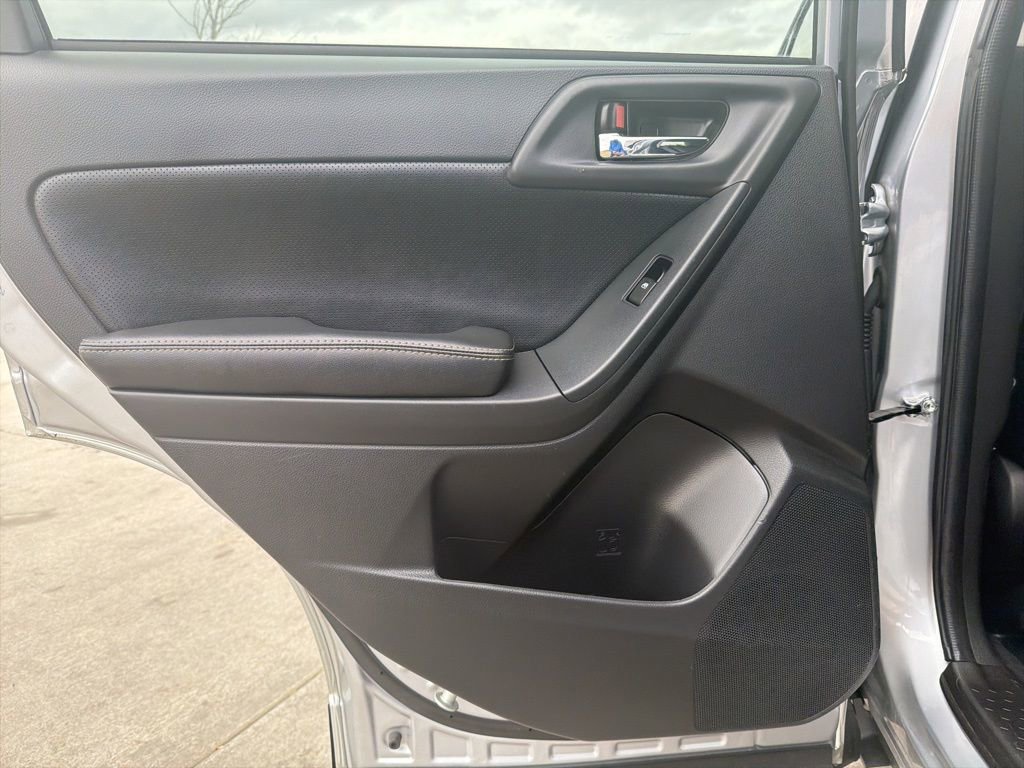 Used 2016 Subaru Forester 2.5i Limited image 21