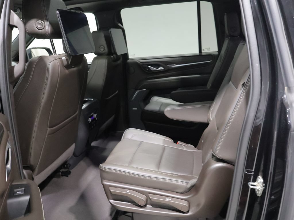 Used 2024 GMC Yukon XL Denali w/ Denali Reserve Package AWD/4WD image 19