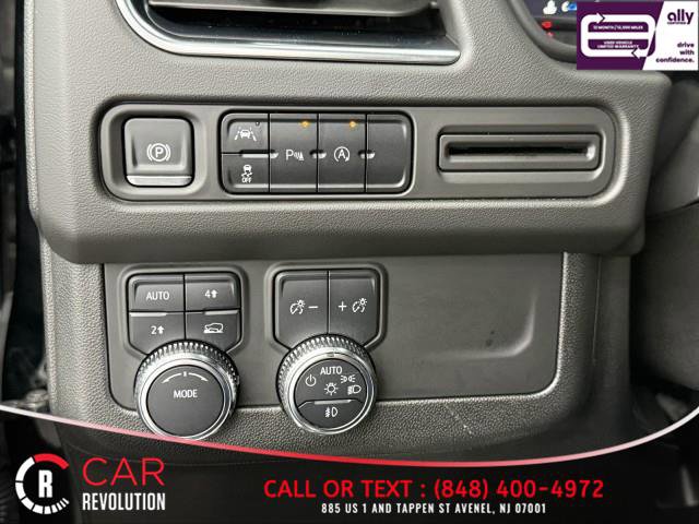 Used 2024 GMC Yukon XL SLT image 42