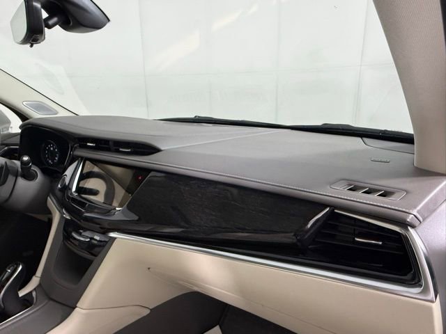 Used 2021 Cadillac XT6 Premium Luxury FWD image 32