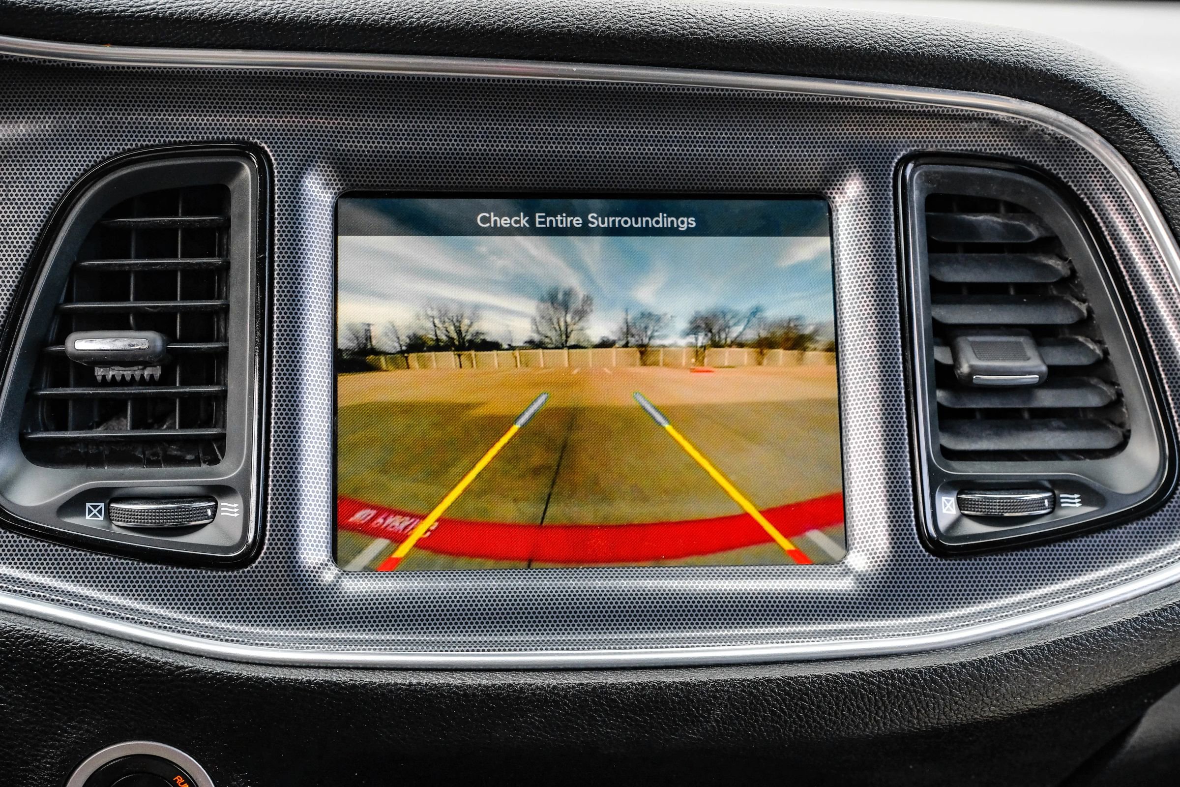 Used 2016 Dodge Challenger SXT Plus image 28