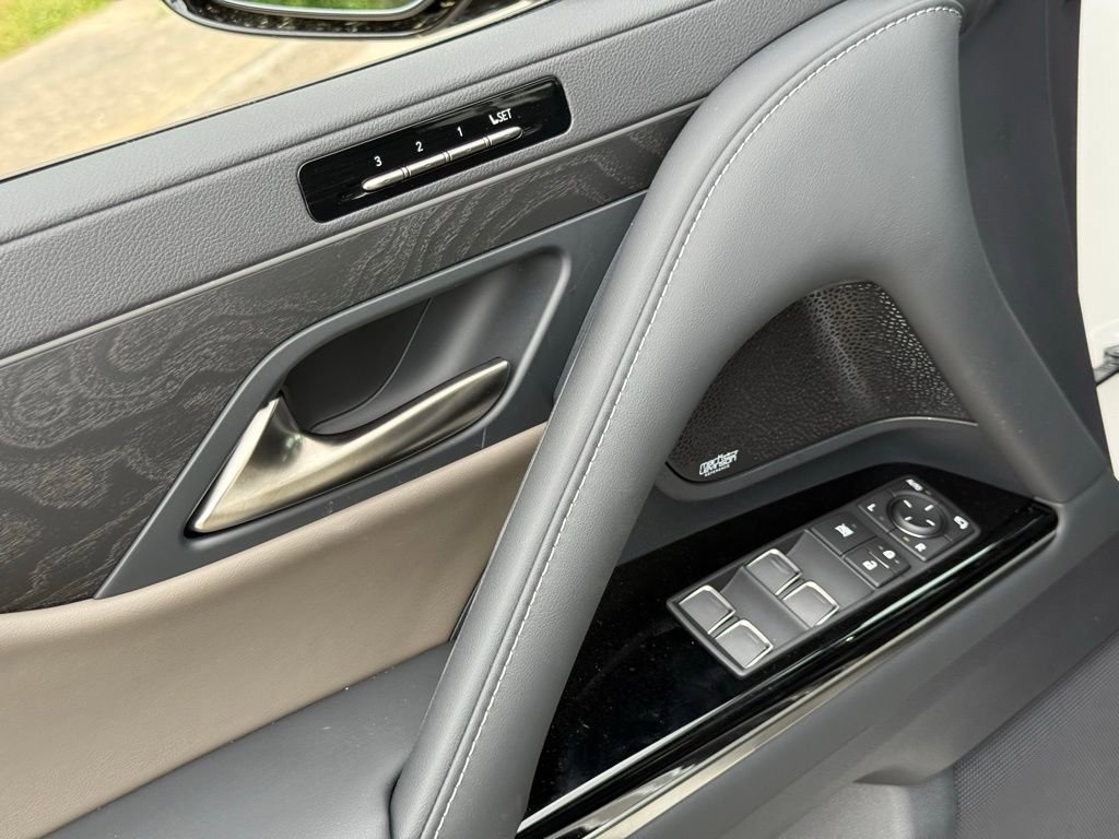 New 2026 Lexus LX 700h Overtrail AWD/4WD image 18