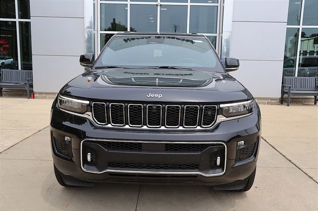 New 2025 Jeep Grand Cherokee Overland w/ Adv Protech Group III image 8