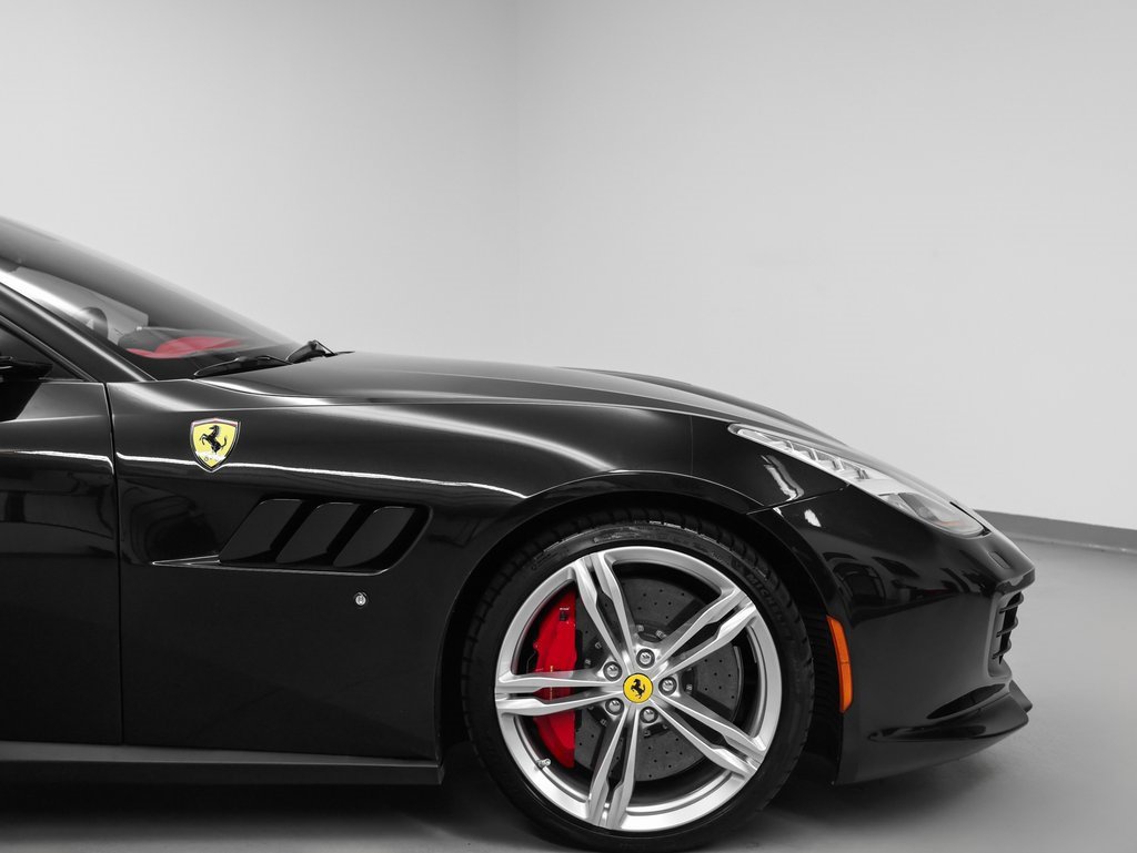 Certified 2018 Ferrari GTC4Lusso image 11