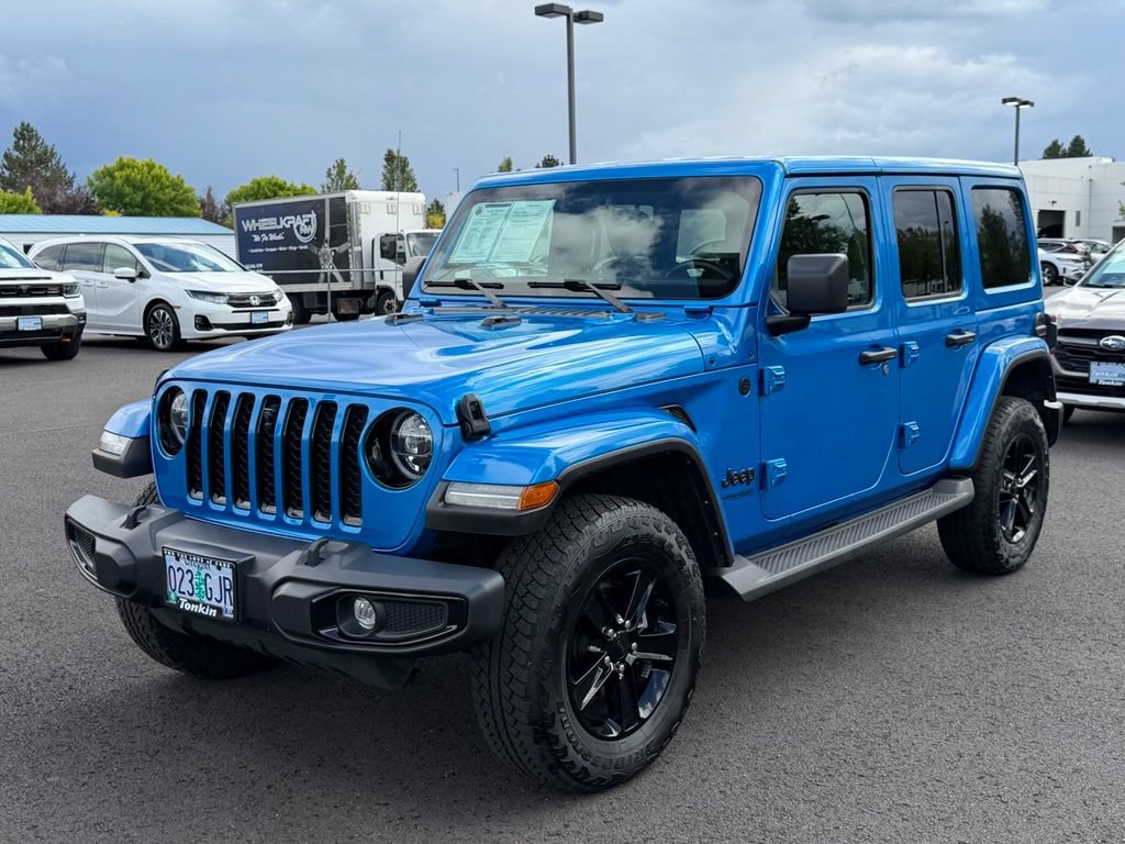 Used 2022 Jeep Wrangler Unlimited Sahara AWD/4WD image 4