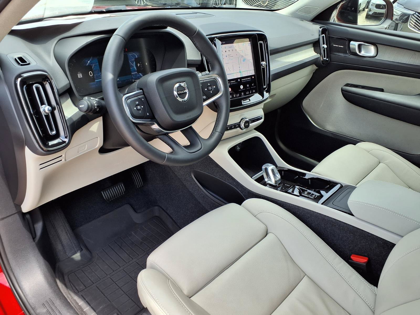Certified 2023 Volvo XC40 B5 Ultimate w/ Protection Package Premier AWD/4WD image 20