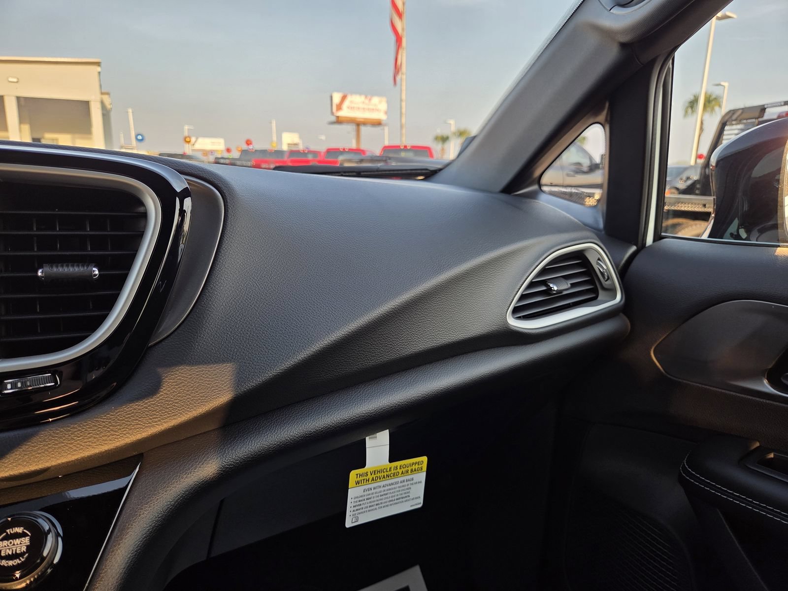 New 2026 Chrysler Voyager LX FWD image 28