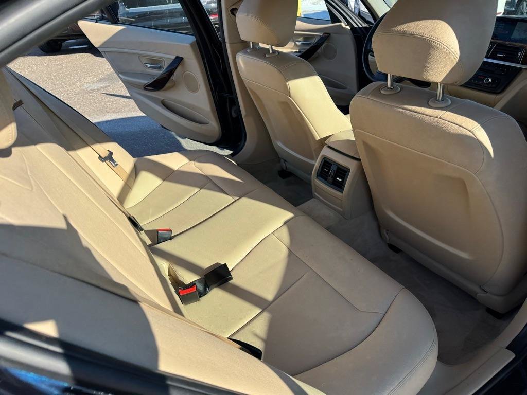 Used 2014 BMW 320i xDrive Sedan AWD/4WD image 24