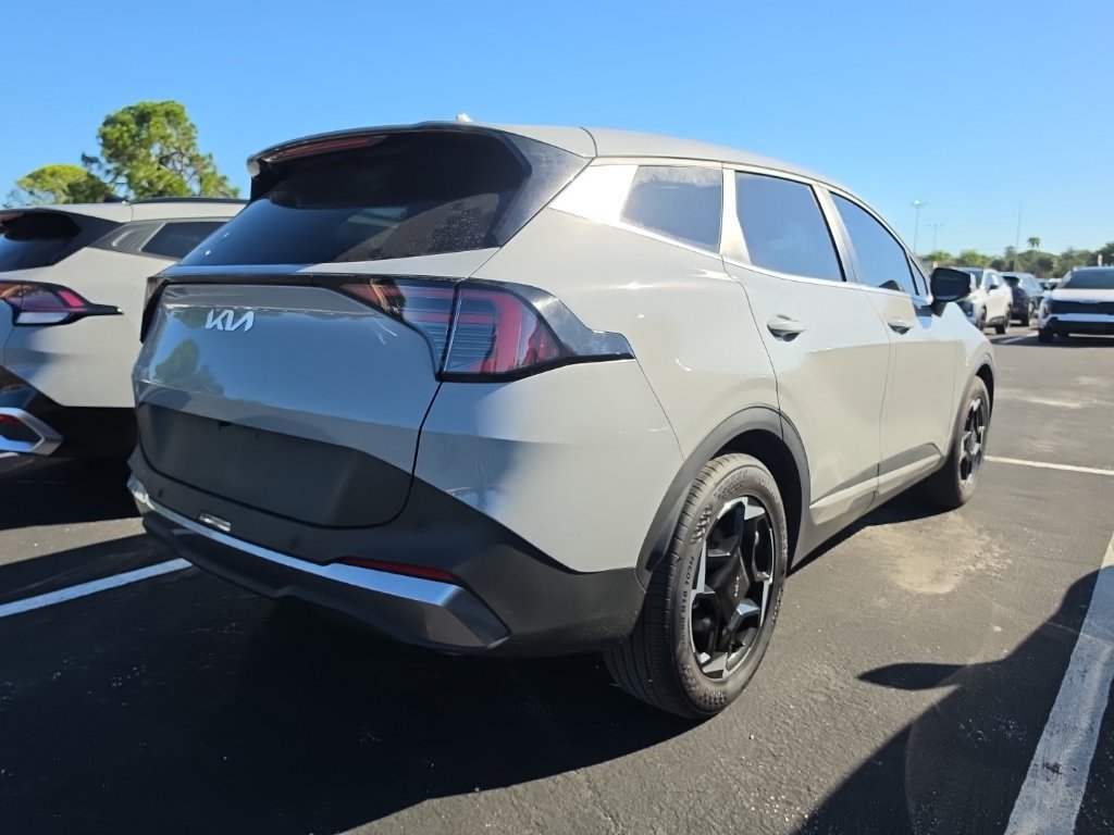 Certified 2026 Kia Sportage EX FWD image 15