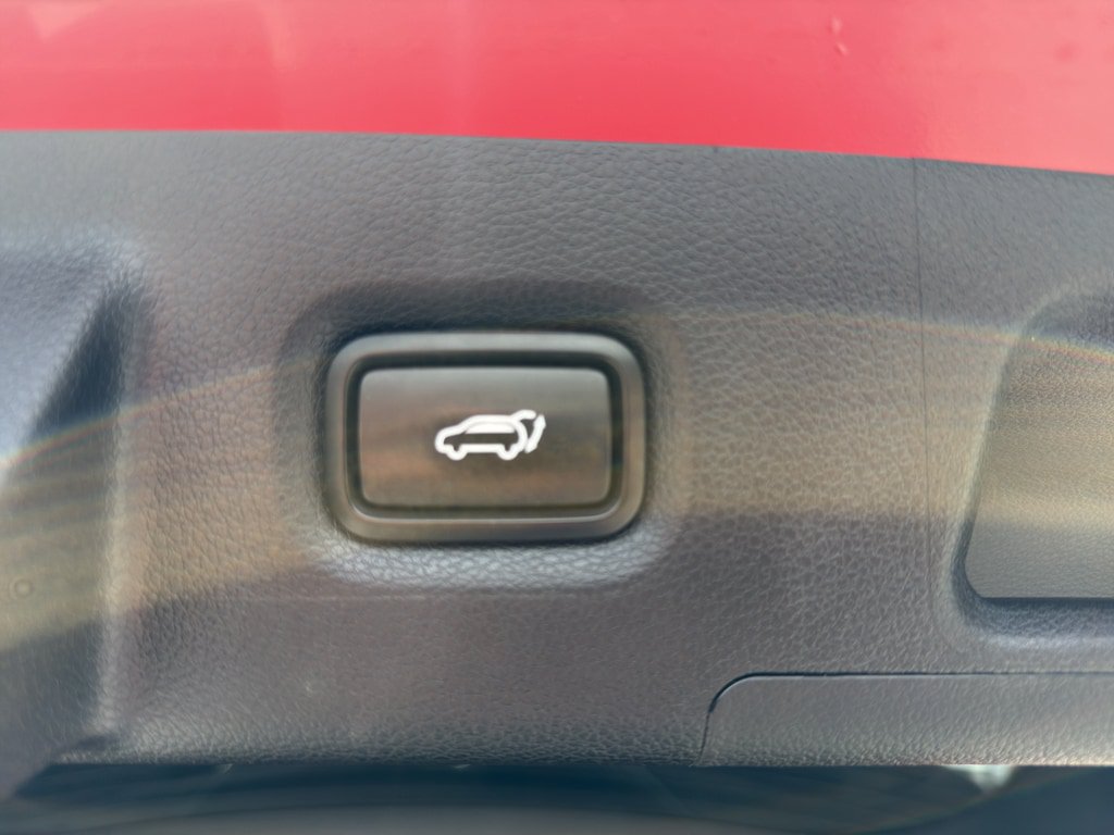 Used 2020 Hyundai Santa Fe SEL w/ Convenience + Premium Package AWD/4WD image 33