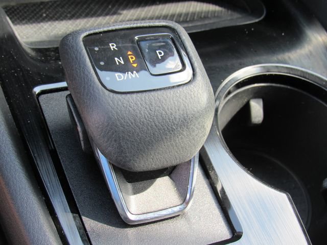 Certified 2021 Nissan Rogue SV image 26