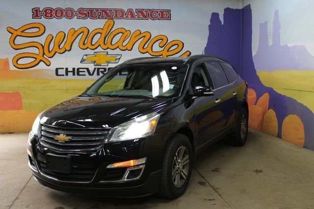 Used 2017 Chevrolet Traverse LT FWD image 2