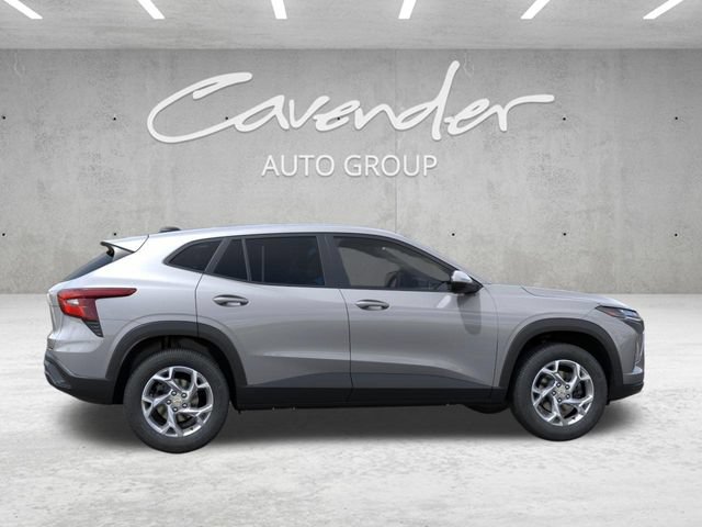New 2026 Chevrolet Trax LS w/ LS Convenience Package FWD image 5