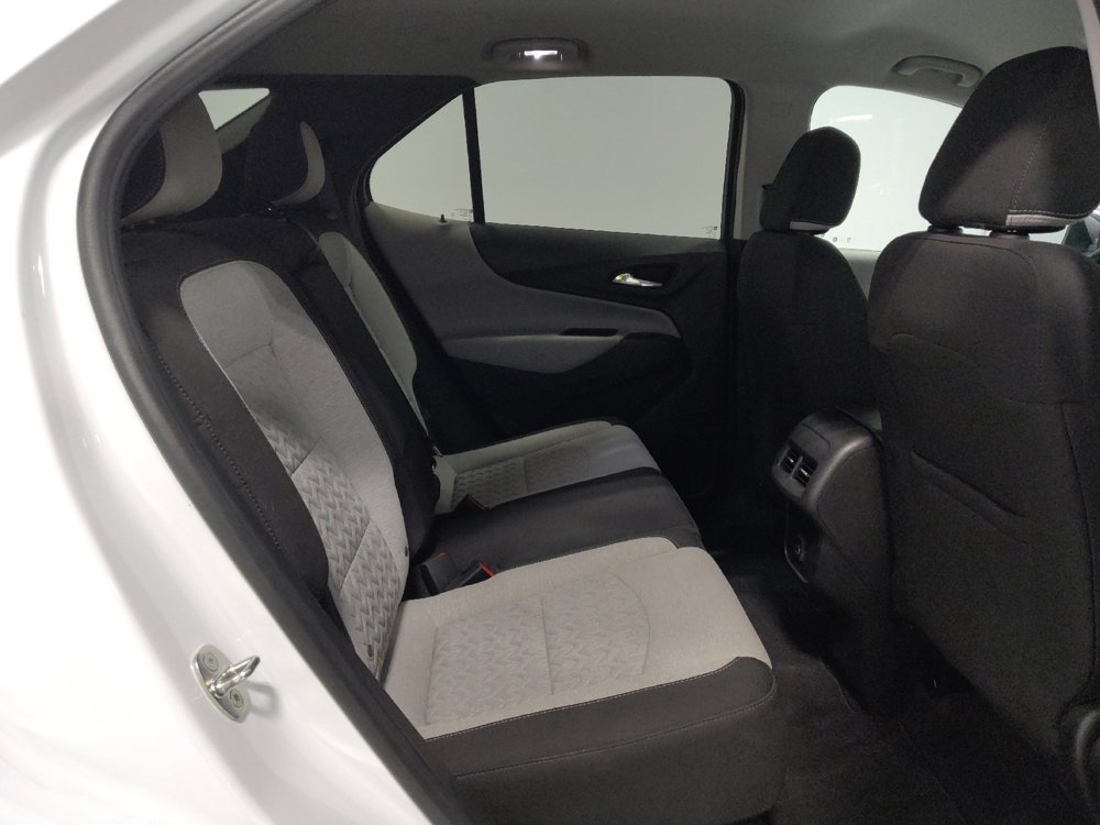 Used 2022 Chevrolet Equinox LS w/ LPO, Chrome Package image 19